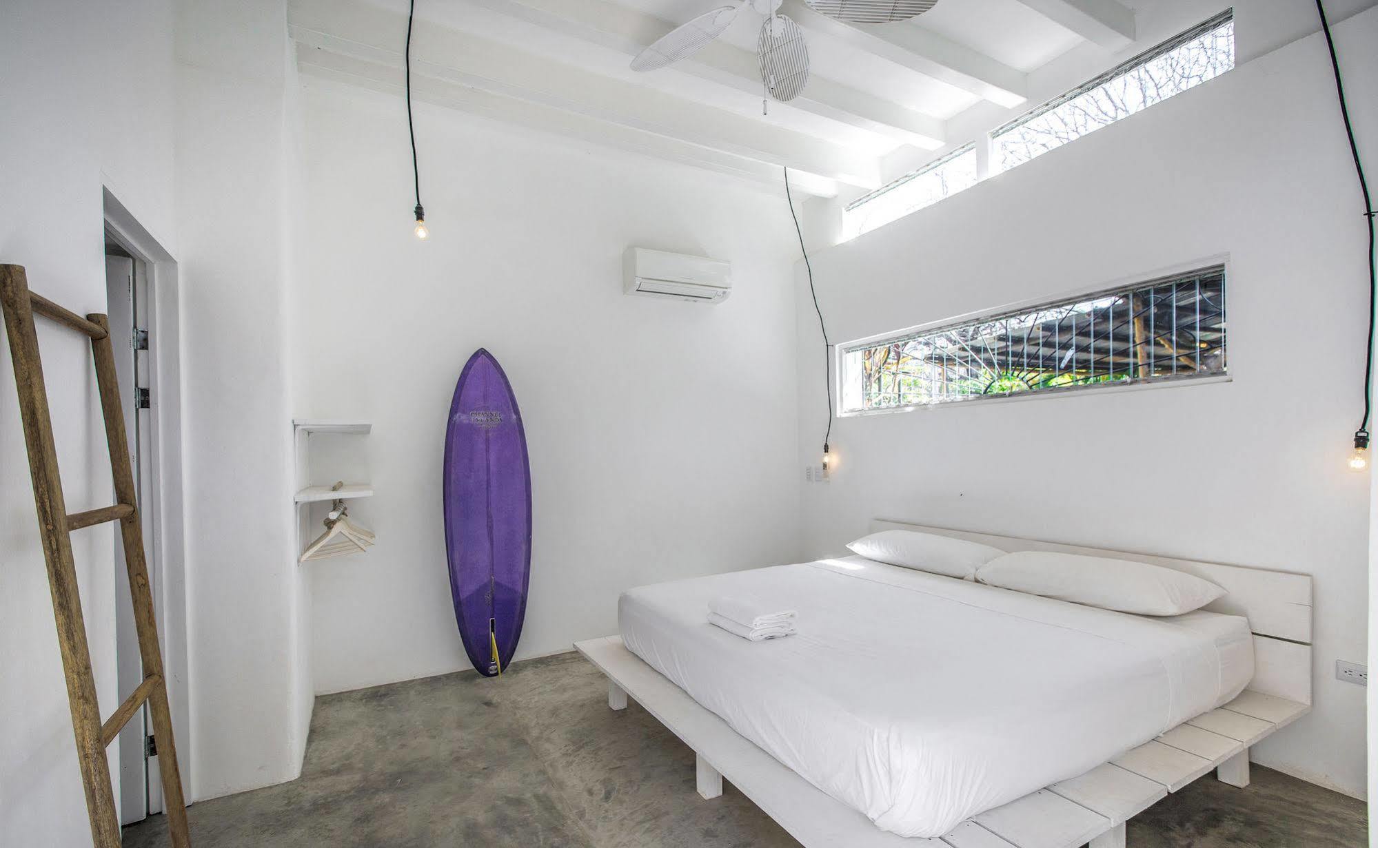 La Negra Surf Hotel Nosara Exterior photo